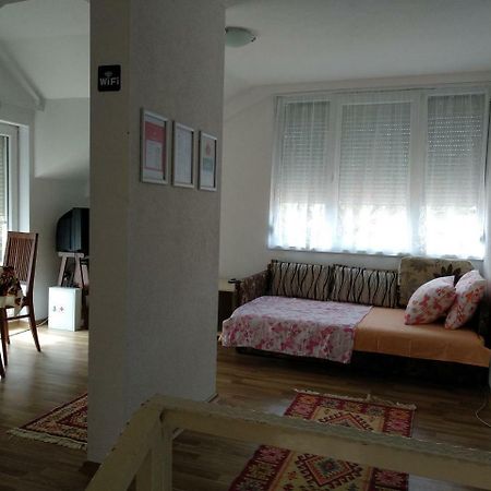 Family House Near Motorway 6 Guests 3 Bedrooms فيليس المظهر الخارجي الصورة